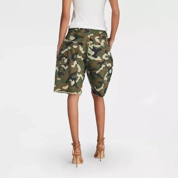 KBB KAHLANA Target XS Extra Small Mid-Rise The Cargo Shorts Camo Bermuda Short - Picture 2 of 9